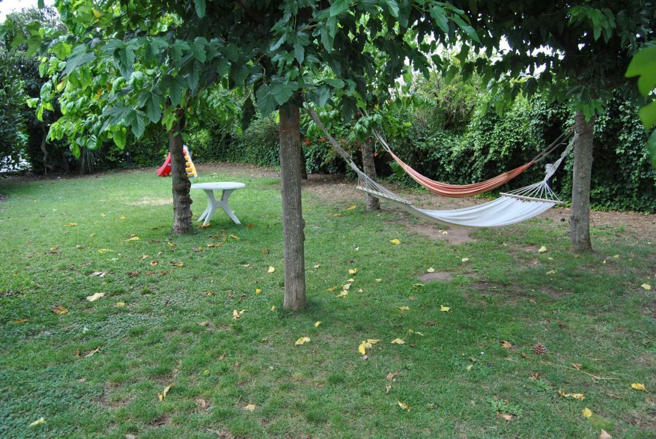 Villa Sol Blanc à Alguaire Extérieur photo